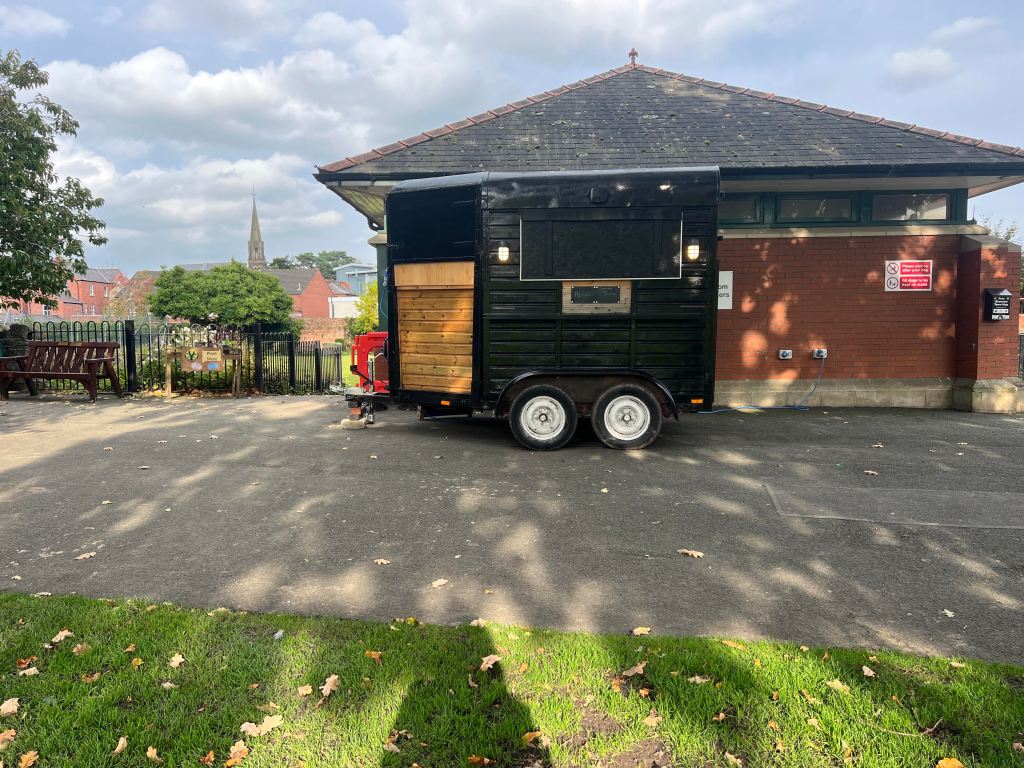 This image has an empty alt attribute; its file name is unnamed-2.jpg